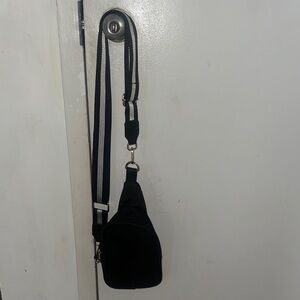 Black Nylon Cross Shoulder Sling Bag